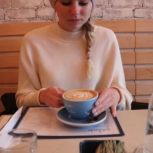 Meet your Posher, Danielle